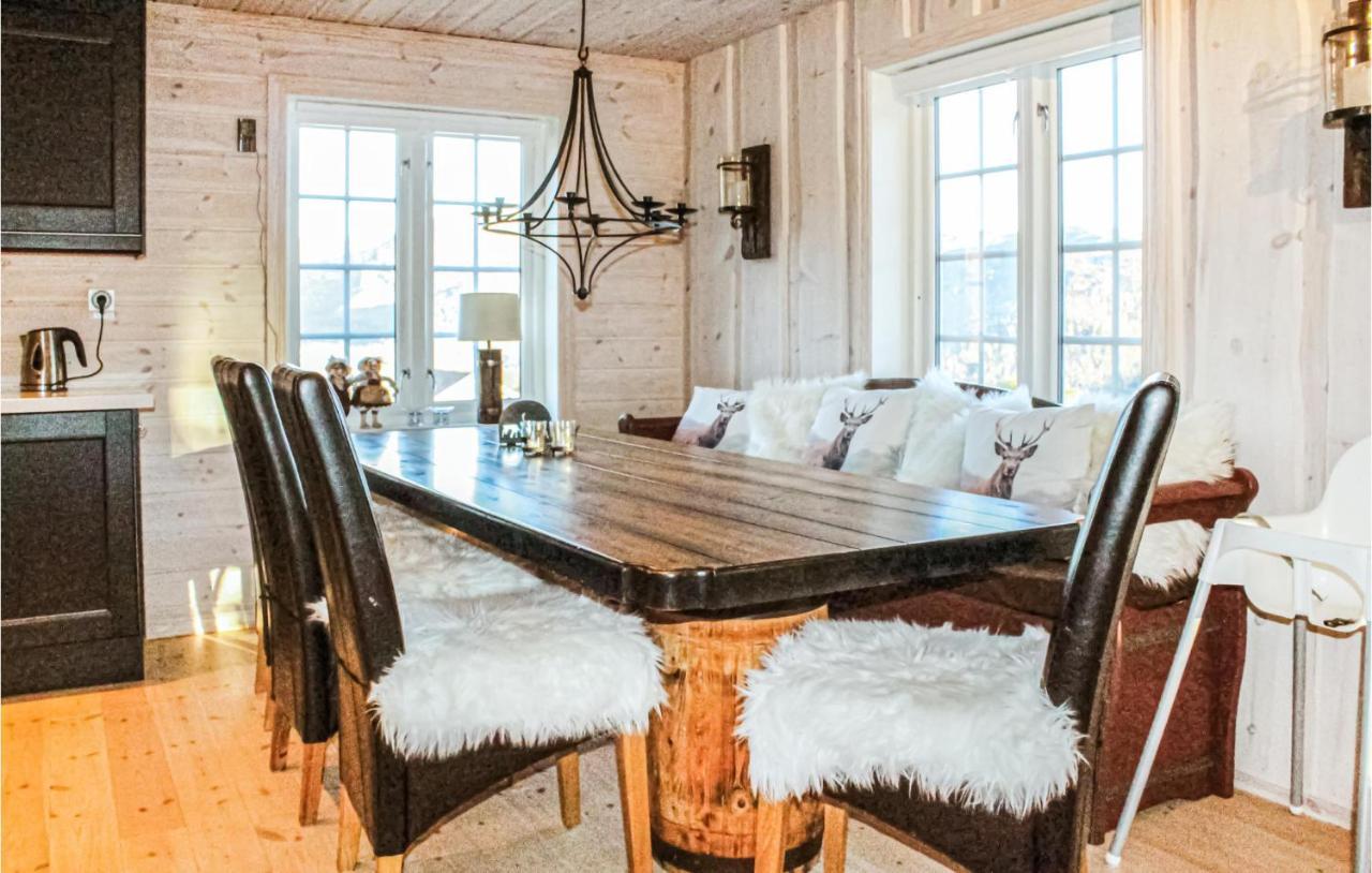 5 Bedroom Nice Home In Matredal Екстериор снимка